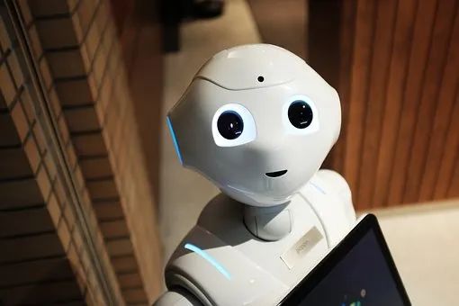 “机器人+” 深化机器人在教学科研等场景应用