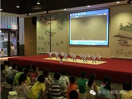 阿尔法机器人广东总代,机器人商业表演