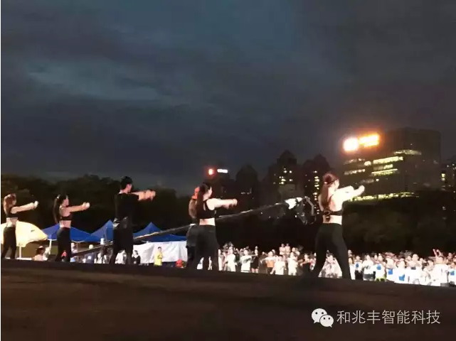 机器人商演,春晚机器人商业表演,优必选机器人