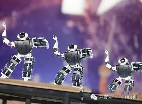 春晚机器人 道通无人机 阿尔法智能机器人 优必选阿尔法机器人