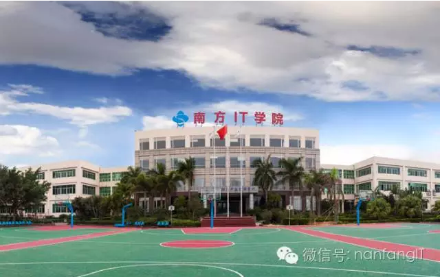 春晚机器人 道通无人机 阿尔法智能机器人 优必选阿尔法机器人