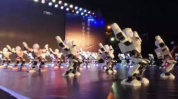 深圳优必选机器人,深圳阿尔法机器人