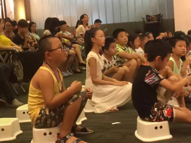深圳优必选机器人,深圳阿尔法机器人,机器人教育